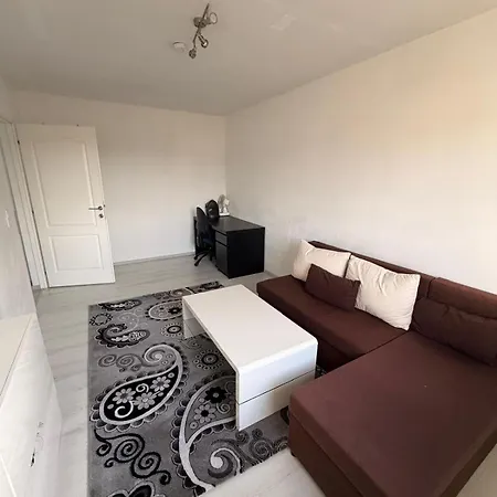 Kleines Mit Grosser Terrasse Daire *